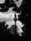 Fernsehturm Berlin und Park